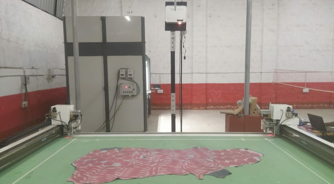 GaniCUT - Leather Knife Cutting Machine 1
